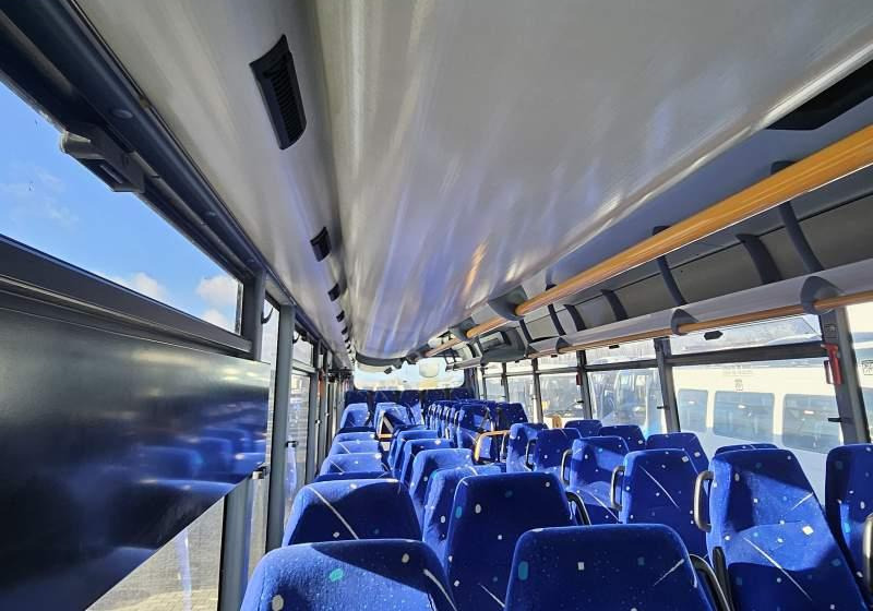 Irisbus CROSSWAY/ SPROWADZONY/ KLIMATYZACJA/ MANUAL - Helyközi busz: 3 kép. Irisbus CROSSWAY/ SPROWADZONY/ KLIMATYZACJA/ MANUAL - Helyközi busz: 3 kép.