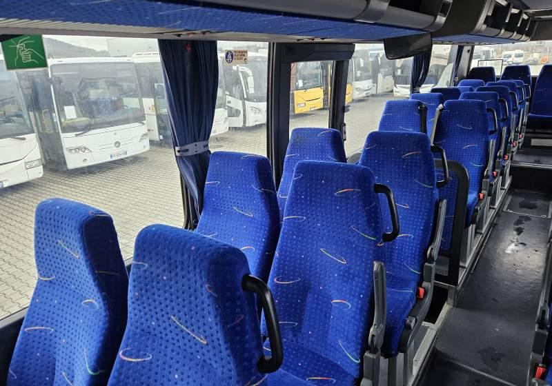 Helyközi busz Irisbus ILIADE RT / SPROWADZONA / 10.60 DŁUGOŚĆ: 19 kép.