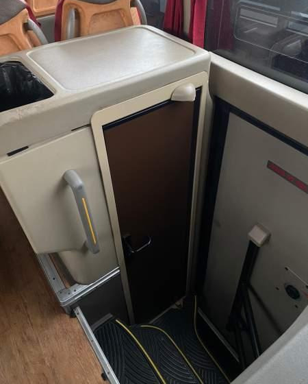 Irisbus MAGELYS PRO/ SPROWADZONY/ - Távolsági busz: 4 kép. Irisbus MAGELYS PRO/ SPROWADZONY/ - Távolsági busz: 4 kép.