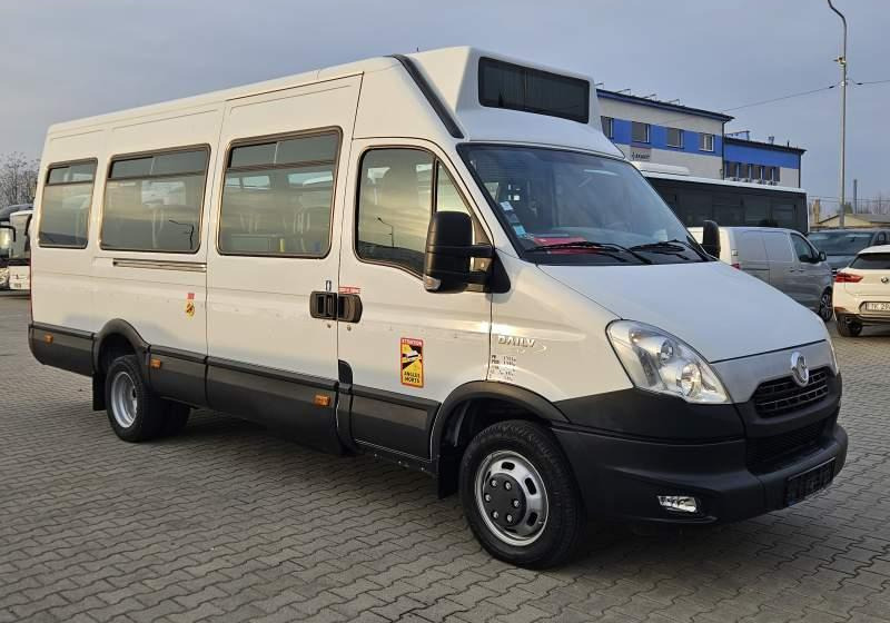Iveco A50C17 DAILY / SPROWADZONE / MANUAL / EEV - Minibusz, Kisbusz: 3 kép. Iveco A50C17 DAILY / SPROWADZONE / MANUAL / EEV - Minibusz, Kisbusz: 3 kép.