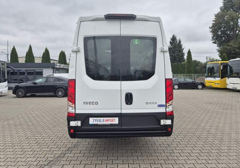 Iveco A60C15 DAILY / SPROWADZONE / EURO 6 / 39 000 KM - Minibusz, Kisbusz: 5 kép. Iveco A60C15 DAILY / SPROWADZONE / EURO 6 / 39 000 KM - Minibusz, Kisbusz: 5 kép.