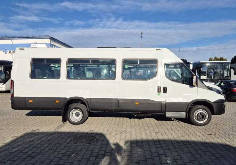 Iveco A60C15 DAILY/SPROWADZONE/EURO 6/92 000 KM / KLIMA - Minibusz, Kisbusz: 2 kép. Iveco A60C15 DAILY/SPROWADZONE/EURO 6/92 000 KM / KLIMA - Minibusz, Kisbusz: 2 kép.
