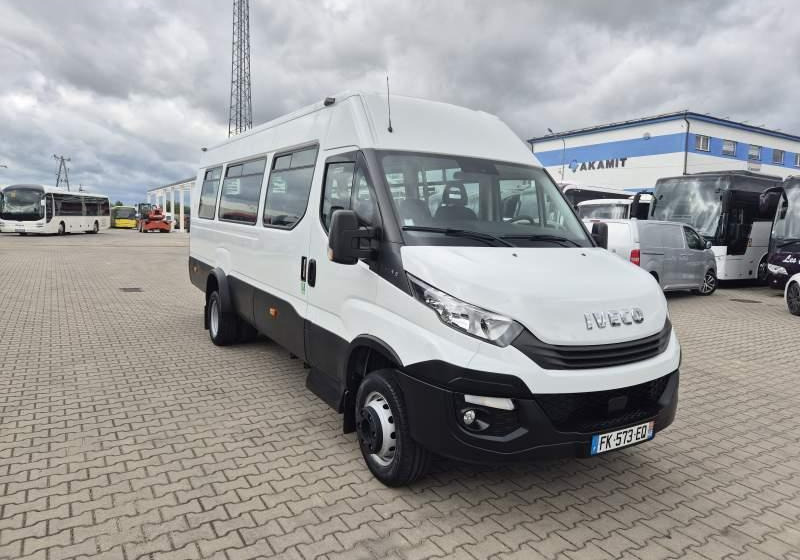 Iveco A60C15 DAILY/SPROWADZONE/EURO 6/92 000 KM - Minibusz, Kisbusz: 3 kép. Iveco A60C15 DAILY/SPROWADZONE/EURO 6/92 000 KM - Minibusz, Kisbusz: 3 kép.