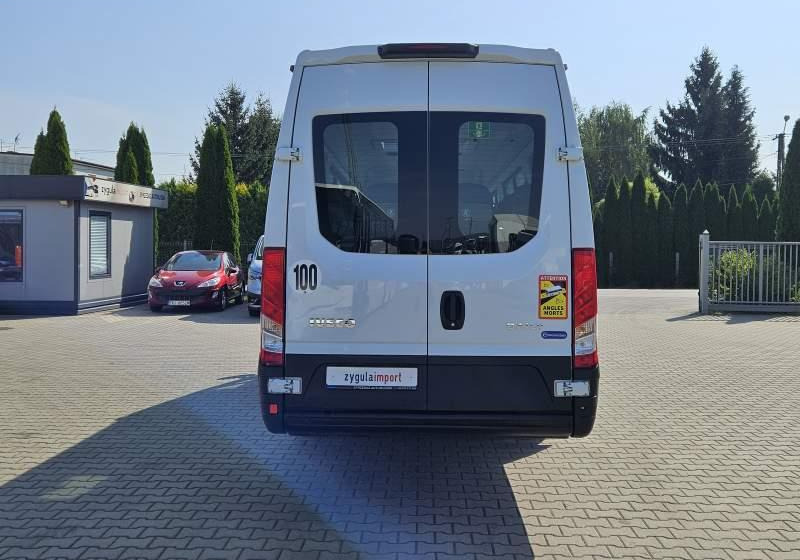 Iveco A60C15 / SPROWADZONE / EURO 6 / 25 000 KM - Minibusz, Kisbusz: 5 kép. Iveco A60C15 / SPROWADZONE / EURO 6 / 25 000 KM - Minibusz, Kisbusz: 5 kép.