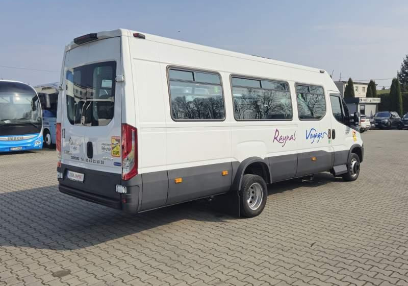 Iveco A60C15 / SPROWADZONE / EURO 6 / 39 000 KM - Minibusz, Kisbusz: 3 kép. Iveco A60C15 / SPROWADZONE / EURO 6 / 39 000 KM - Minibusz, Kisbusz: 3 kép.