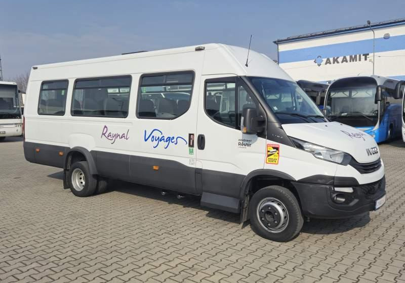 Iveco A60C15 / SPROWADZONE / EURO 6 / 39 000 KM - Minibusz, Kisbusz: 2 kép. Iveco A60C15 / SPROWADZONE / EURO 6 / 39 000 KM - Minibusz, Kisbusz: 2 kép.
