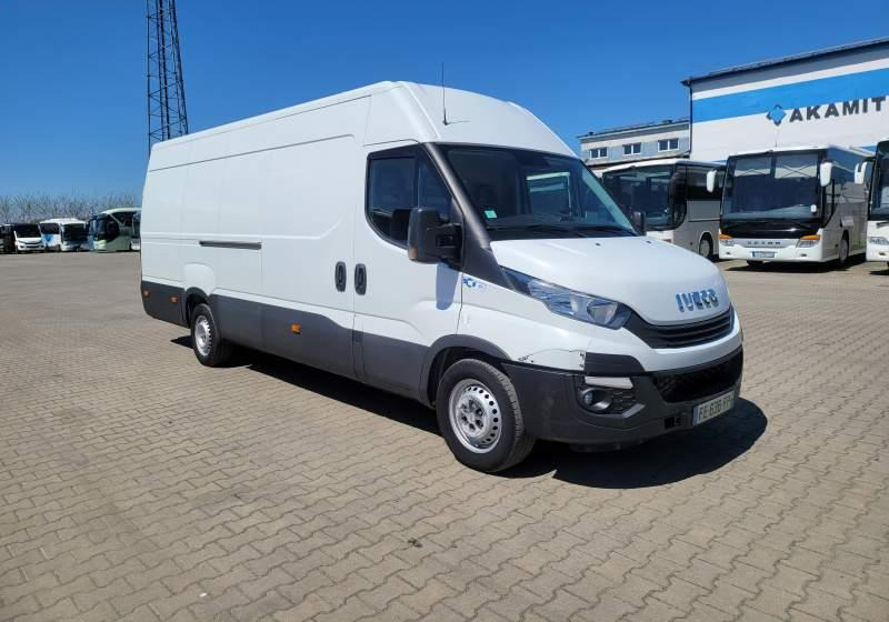 Iveco DAILY 35-140 / SPROWADZONY Z FRANCJI / TEMPOMAT - Furgon: 4 kép. Iveco DAILY 35-140 / SPROWADZONY Z FRANCJI / TEMPOMAT - Furgon: 4 kép.