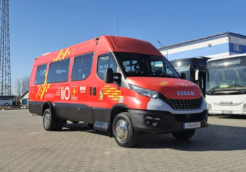 Iveco DAILY 65C18/SPROWADZONE/23 MIEJSCA/KLIM/WINDA - Minibusz, Kisbusz: 4 kép. Iveco DAILY 65C18/SPROWADZONE/23 MIEJSCA/KLIM/WINDA - Minibusz, Kisbusz: 4 kép.