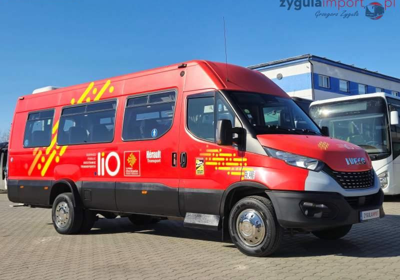 Iveco DAILY 65C18/SPROWADZONE/23 MIEJSCA/KLIM/WINDA - Minibusz, Kisbusz: 1 kép. Iveco DAILY 65C18/SPROWADZONE/23 MIEJSCA/KLIM/WINDA - Minibusz, Kisbusz: 1 kép.