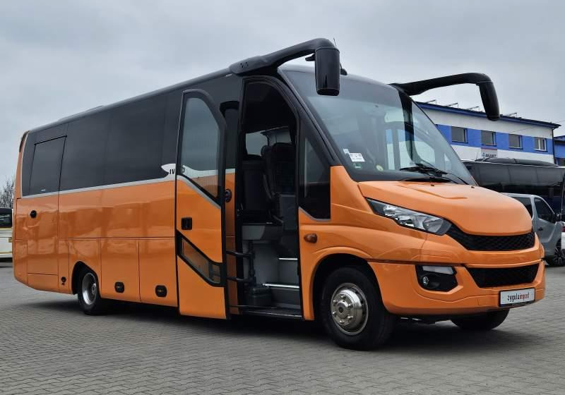 Iveco ERENER 70C18 / SPROWADZONE / 31 MIEJSC/ E6 - Minibusz, Kisbusz: 2 kép. Iveco ERENER 70C18 / SPROWADZONE / 31 MIEJSC/ E6 - Minibusz, Kisbusz: 2 kép.