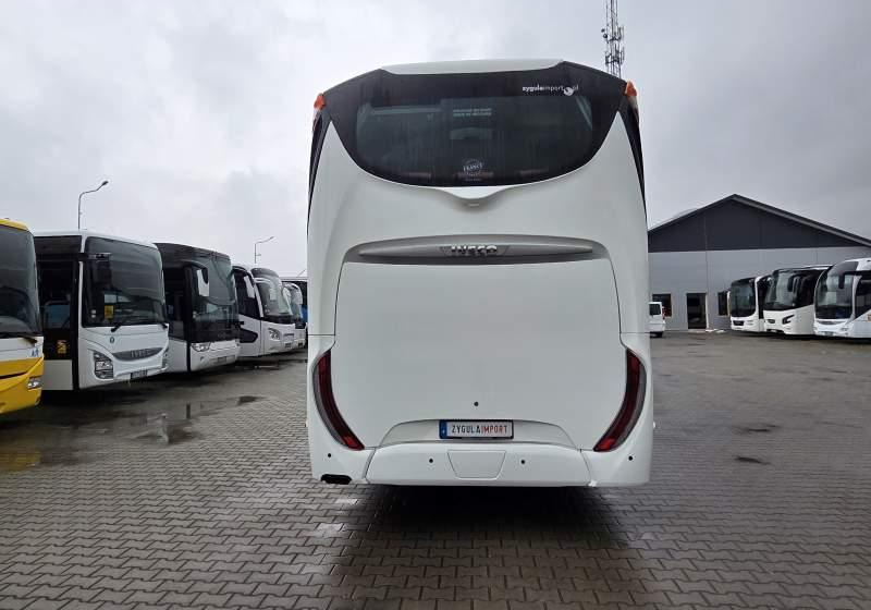 Iveco MAGELYS HD / SPROWADZONY/ MANUAL/ EURO 6 - Távolsági busz: 4 kép. Iveco MAGELYS HD / SPROWADZONY/ MANUAL/ EURO 6 - Távolsági busz: 4 kép.