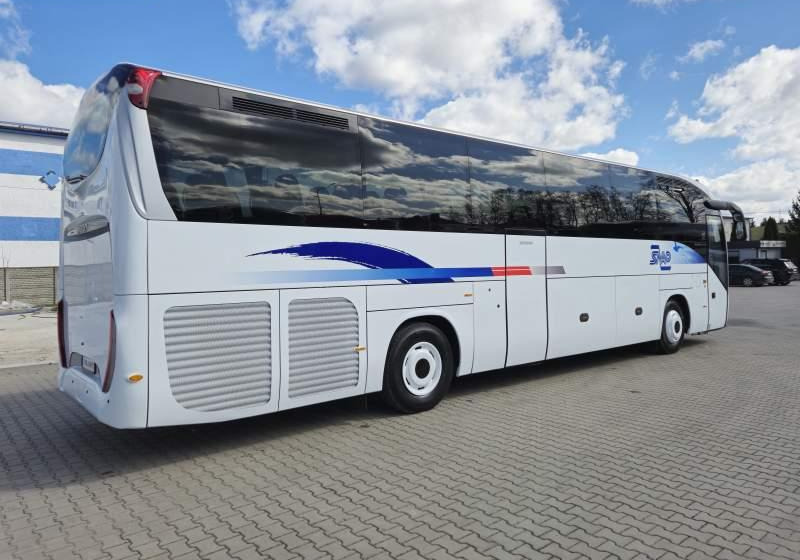 Iveco MAGELYS / SPROWADZONE / MANUAL / 12.20 M - Távolsági busz: 4 kép. Iveco MAGELYS / SPROWADZONE / MANUAL / 12.20 M - Távolsági busz: 4 kép.
