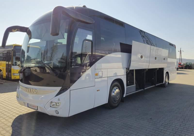 Iveco MAGELYS / SPROWADZONY / WINDA / EURO 6 - Távolsági busz: 5 kép. Iveco MAGELYS / SPROWADZONY / WINDA / EURO 6 - Távolsági busz: 5 kép.