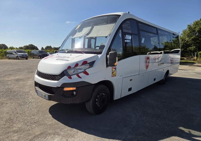 Minibusz, Kisbusz Iveco ROSERO FIRST / SPROWADZONE / 35 MIEJSC: 12 kép.