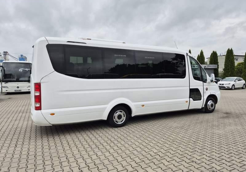 Iveco SUNSET / SPROWADZONE / 23 MIEJSCA / 173 000 KM - Minibusz, Kisbusz: 5 kép. Iveco SUNSET / SPROWADZONE / 23 MIEJSCA / 173 000 KM - Minibusz, Kisbusz: 5 kép.