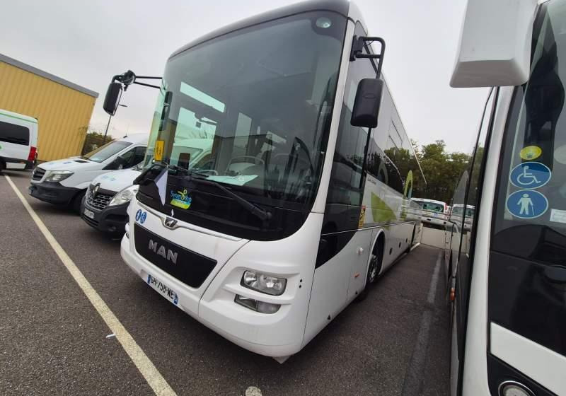 MAN INTERCITY/ SPROWADZONY/ 12.30 M / KLIMA - Helyközi busz: 1 kép. MAN INTERCITY/ SPROWADZONY/ 12.30 M / KLIMA - Helyközi busz: 1 kép.