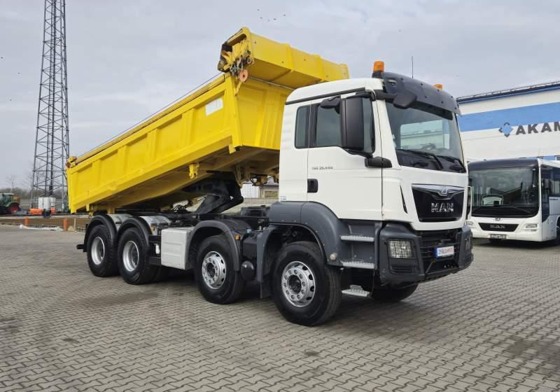 MAN TGS 35.440/2 STRONNA WYWROTKA/SPROWADZONY Z FR - Billenőplatós teherautó: 3 kép. MAN TGS 35.440/2 STRONNA WYWROTKA/SPROWADZONY Z FR - Billenőplatós teherautó: 3 kép.