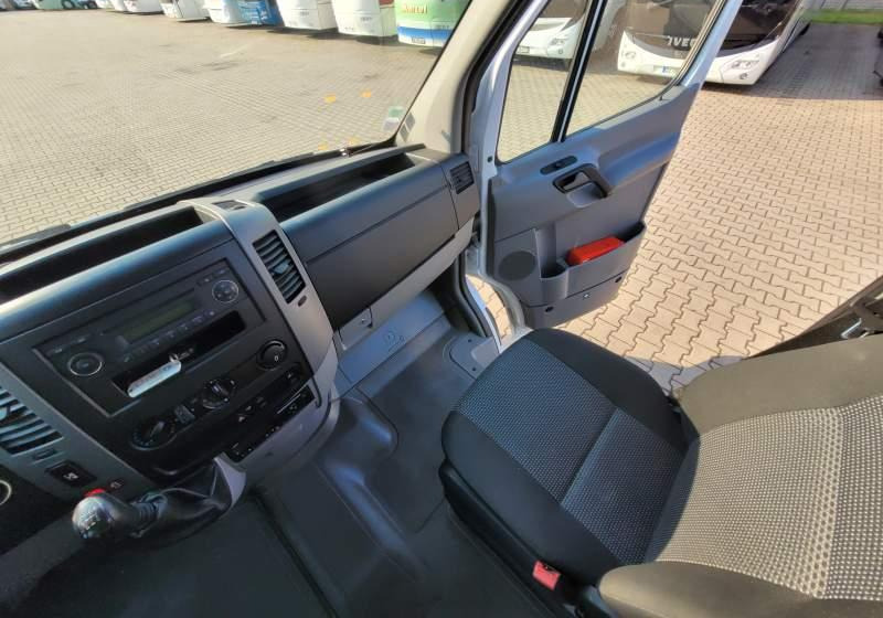 Mercedes-Benz 513 SPRINTER TRANSFER / SPROWADZONY/ MANUAL - Minibusz, Kisbusz: 5 kép. Mercedes-Benz 513 SPRINTER TRANSFER / SPROWADZONY/ MANUAL - Minibusz, Kisbusz: 5 kép.