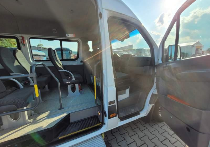 Mercedes-Benz 513 SPRINTER TRANSFER / SPROWADZONY/ MANUAL - Minibusz, Kisbusz: 4 kép. Mercedes-Benz 513 SPRINTER TRANSFER / SPROWADZONY/ MANUAL - Minibusz, Kisbusz: 4 kép.