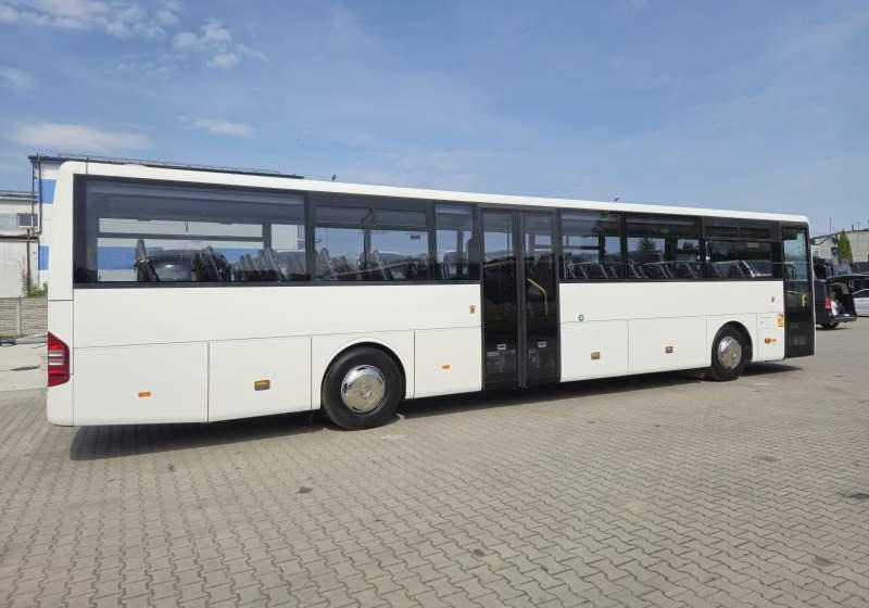Mercedes-Benz INTOURO/ SPROWADZONY/ MANUAL/ 64 MIEJSCA - Helyközi busz: 3 kép. Mercedes-Benz INTOURO/ SPROWADZONY/ MANUAL/ 64 MIEJSCA - Helyközi busz: 3 kép.