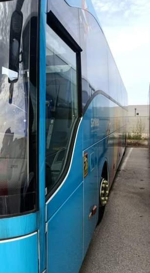 Mercedes-Benz TOURISMO M2 / SPROWADZONY / MANUAL / EURO 5 - Távolsági busz: 3 kép. Mercedes-Benz TOURISMO M2 / SPROWADZONY / MANUAL / EURO 5 - Távolsági busz: 3 kép.