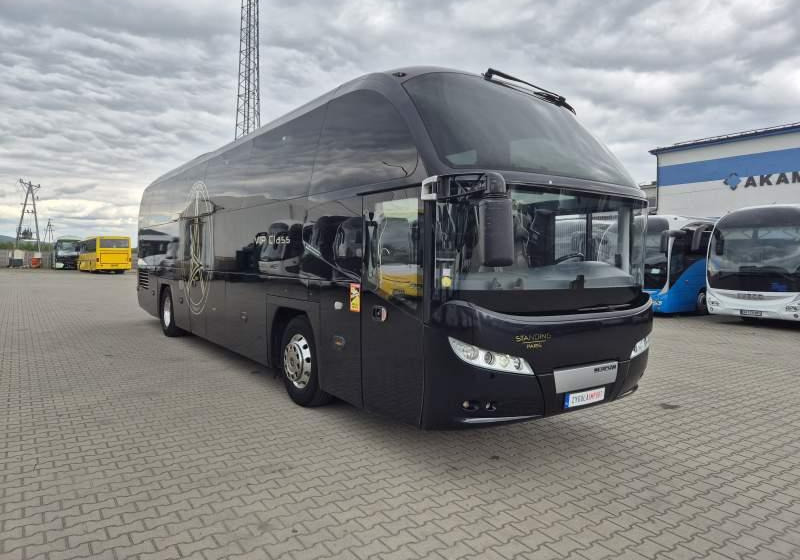 Neoplan CITYLINER/ SPROWADZONY / 55 MIEJSC/ 388 000 KM - Távolsági busz: 2 kép. Neoplan CITYLINER/ SPROWADZONY / 55 MIEJSC/ 388 000 KM - Távolsági busz: 2 kép.