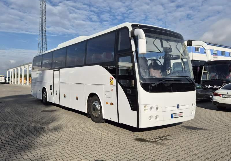 Temsa SAFARI HD 12 / SPROWADZONA Z KORSYKI / WC / EURO 5 - Távolsági busz: 2 kép. Temsa SAFARI HD 12 / SPROWADZONA Z KORSYKI / WC / EURO 5 - Távolsági busz: 2 kép.