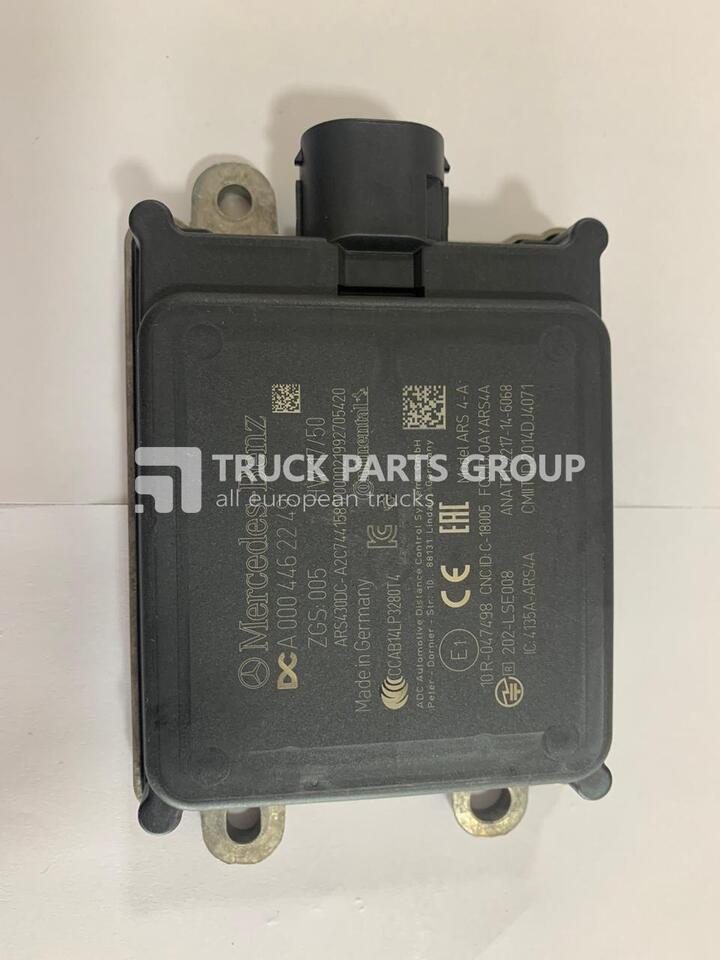 Mercedes Benz Actros MP4, EURO6, EURO 6 emission radar sensor, distance control unit, electronics sensor proximity - controlled cruise control 0004461849, 0004462049, 0004462249, 0004461949, 000446214 - Érzékelő - Teherautó: 1 kép. Mercedes Benz Actros MP4, EURO6, EURO 6 emission radar sensor, distance control unit, electronics sensor proximity - controlled cruise control 0004461849, 0004462049, 0004462249, 0004461949, 000446214 - Érzékelő - Teherautó: 1 kép.