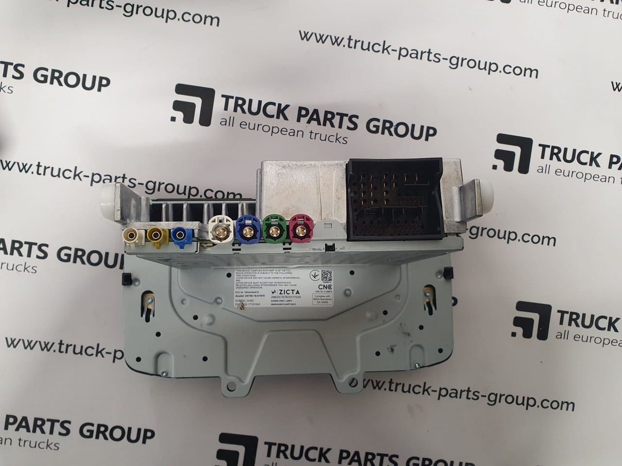 Scania T, P, G, R, L series EURO6, EURO 6 emission standard series multimedia navigation system HU scania AUS4 STD DAB, NAVI system, Harman / Becker 2594720, 2735760, 2635711, 2783088, infotainment sy - Navigációs rendszer - Teherautó: 4 kép. Scania T, P, G, R, L series EURO6, EURO 6 emission standard series multimedia navigation system HU scania AUS4 STD DAB, NAVI system, Harman / Becker 2594720, 2735760, 2635711, 2783088, infotainment sy - Navigációs rendszer - Teherautó: 4 kép.