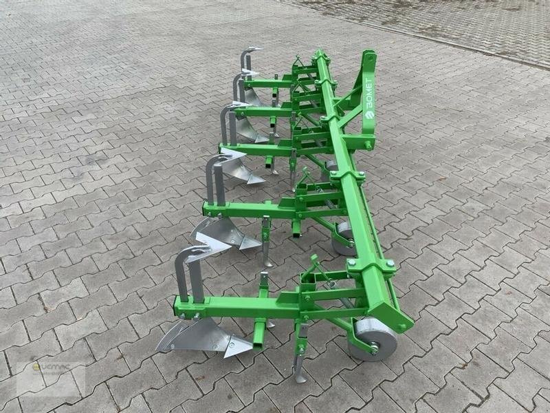 BOMET Kartoffelhäufler Bomet P475/1 4reihig Norma Häufler Kartoffel NEU - Talajművelő gep: 2 kép. BOMET Kartoffelhäufler Bomet P475/1 4reihig Norma Häufler Kartoffel NEU - Talajművelő gep: 2 kép.