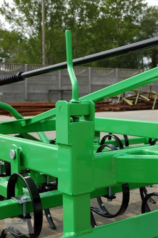 BOMET Saatbettkombination Bomet U724/1 - Talajművelő gep: 4 kép. BOMET Saatbettkombination Bomet U724/1 - Talajművelő gep: 4 kép.