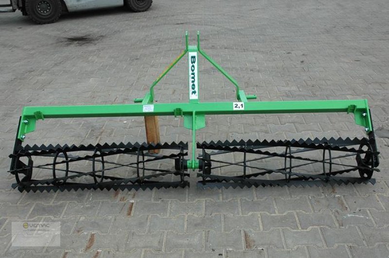 BOMET einzelne Krümlerwalze 1,80m - Mezőgazdasági hengerek: 3 kép. BOMET einzelne Krümlerwalze 1,80m - Mezőgazdasági hengerek: 3 kép.