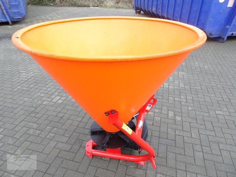 Új Homok-/ Sószóró Dexwal Salzstreuer Düngerstreuer Streuer Trichterstreuer 500 Liter: 6 kép.