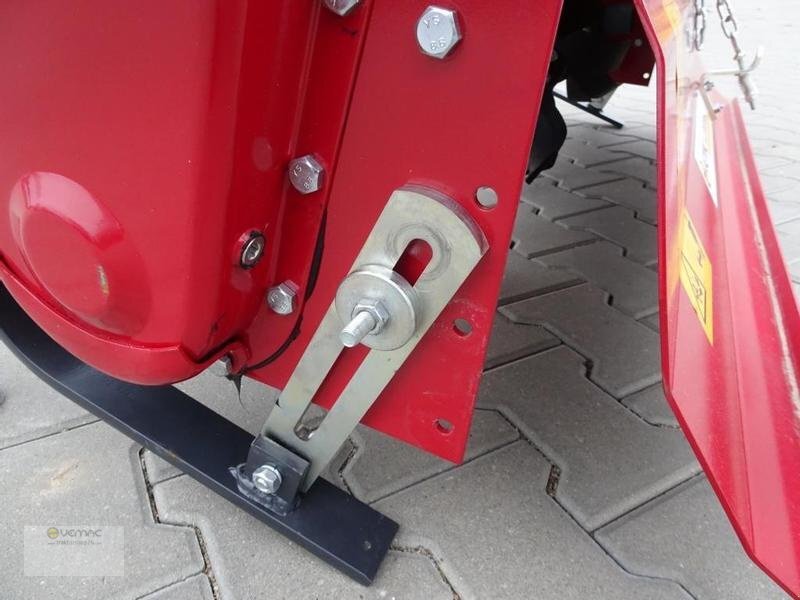 Új Talajmaró FPM Bodenfräse Fräse Ackerfräse FPM 105cm seitliche Verschiebung NEU: 10 kép. Új Talajmaró FPM Bodenfräse Fräse Ackerfräse FPM 105cm seitliche Verschiebung NEU: 10 kép.