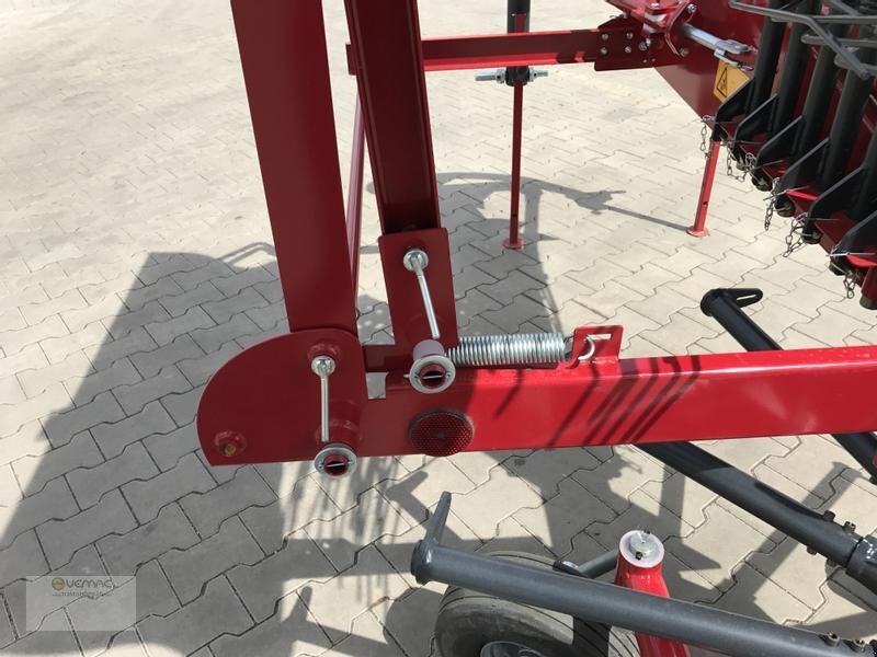 FPM Kreiselschwader 430cm 4,3m Heuschwader Schwader Einkreisel Kreiselheuschwader NEU - Szénaforgató: 5 kép. FPM Kreiselschwader 430cm 4,3m Heuschwader Schwader Einkreisel Kreiselheuschwader NEU - Szénaforgató: 5 kép.