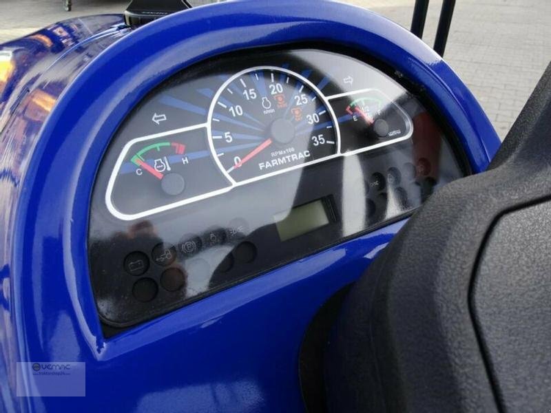 Új Kistraktor Farmtrac Farmtrac 22 22PS Frontlader Traktor Schlepper NEU Allrad Kubota: 19 kép.