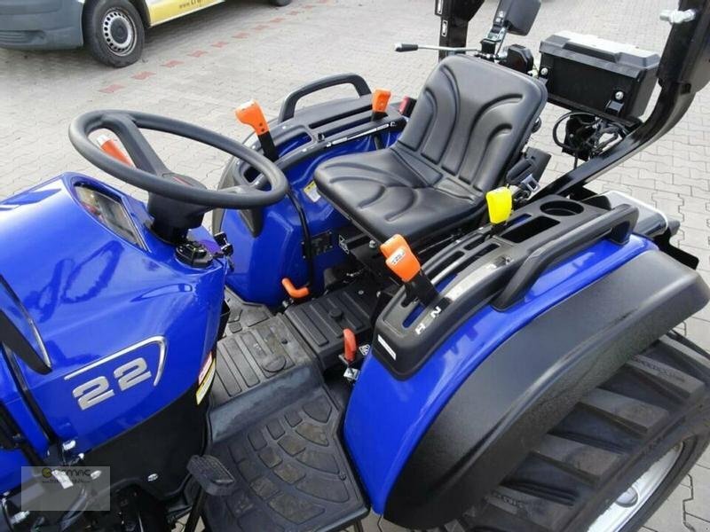 Új Kistraktor Farmtrac Farmtrac 22 22PS Frontlader Traktor Schlepper NEU Allrad Kubota: 11 kép.