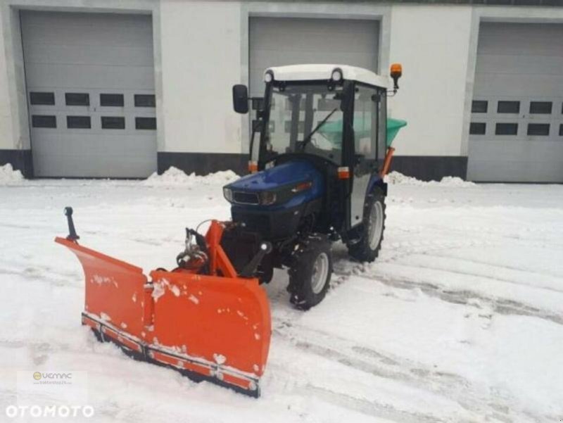 Farmtrac Farmtrac 26 26PS Hydrostat Winterdienst Schneeschild Streuer NEU - Kommunális traktor: 2 kép. Farmtrac Farmtrac 26 26PS Hydrostat Winterdienst Schneeschild Streuer NEU - Kommunális traktor: 2 kép.
