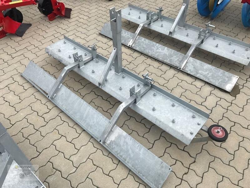 Jansen Reitplatzplaner Reitbahnplaner Bahnplaner Planer RB200 NEU - Talajművelő gep: 1 kép. Jansen Reitplatzplaner Reitbahnplaner Bahnplaner Planer RB200 NEU - Talajművelő gep: 1 kép.