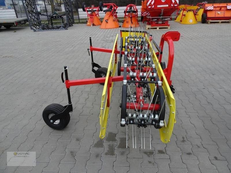 Vemac Heuwender 210-250cm Bandheuwender Schwader Wender NEU - Szénaforgató: 3 kép. Vemac Heuwender 210-250cm Bandheuwender Schwader Wender NEU - Szénaforgató: 3 kép.