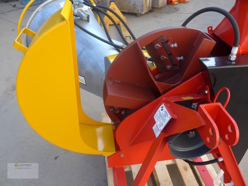 Új Faaprító Vemac Holzhäcksler Holzschredder Häcksler RT73 HH NEU Öltank: 12 kép.