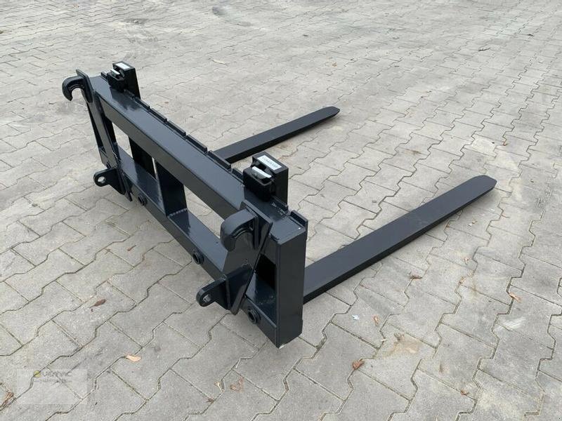 Vemac Palettengabel 2000kg 2to Euro Ballenspiess Traktor Frontlader NEU - Raklapvilla - Traktor: 5 kép. Vemac Palettengabel 2000kg 2to Euro Ballenspiess Traktor Frontlader NEU - Raklapvilla - Traktor: 5 kép.