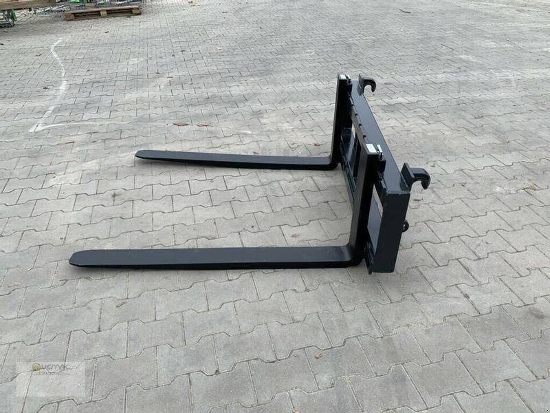 Vemac Palettengabel 2000kg 2to Euro Ballenspiess Traktor Frontlader NEU - Raklapvilla - Traktor: 2 kép. Vemac Palettengabel 2000kg 2to Euro Ballenspiess Traktor Frontlader NEU - Raklapvilla - Traktor: 2 kép.
