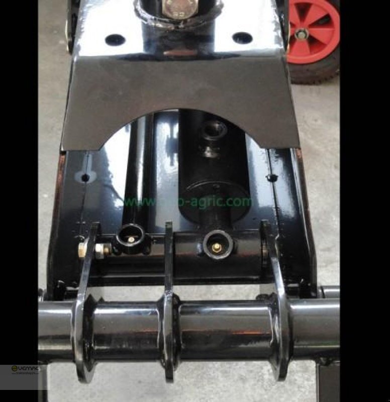 Vemac Rotator Drehmotor Holzzange Forstzange Forstgreifer Greifer - Polip kanál - Erdészeti gép: 4 kép. Vemac Rotator Drehmotor Holzzange Forstzange Forstgreifer Greifer - Polip kanál - Erdészeti gép: 4 kép.