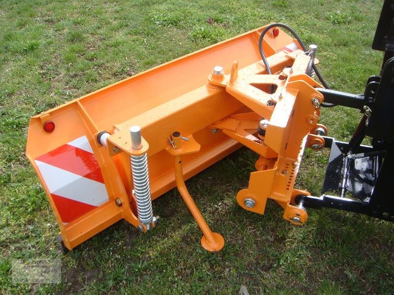 Vemac Schneeschild Schneepflug Schneeschieber 250cm NEU - Hóeke: 1 kép. Vemac Schneeschild Schneepflug Schneeschieber 250cm NEU - Hóeke: 1 kép.