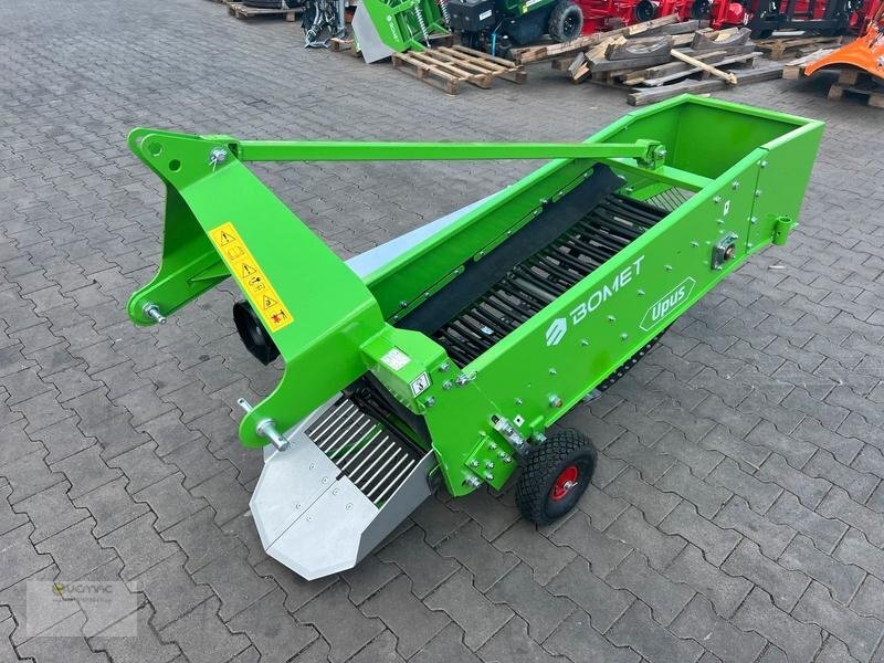 Vemac Siebkettenroder Bomet UPUS Z656 1reihig Gummi Kartoffelroder NEU - Burgonyakombájn: 1 kép. Vemac Siebkettenroder Bomet UPUS Z656 1reihig Gummi Kartoffelroder NEU - Burgonyakombájn: 1 kép.