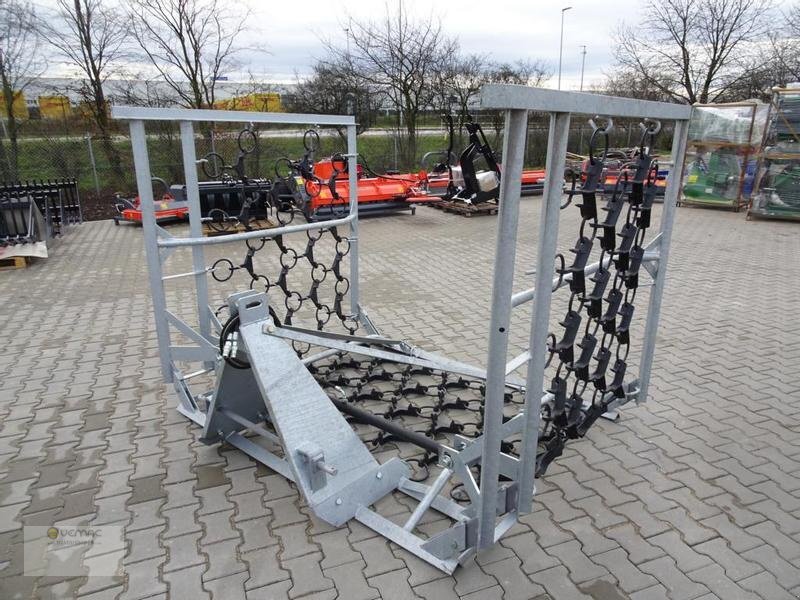 Vemac Wiesenschleppe 500cm 5m hydraulisch Schleppe Egge Striegel NEU - Láncos borona: 3 kép. Vemac Wiesenschleppe 500cm 5m hydraulisch Schleppe Egge Striegel NEU - Láncos borona: 3 kép.