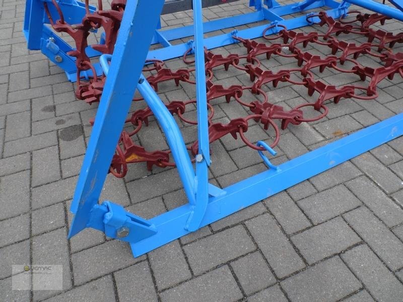 Vemac Wiesenschleppe Schleppe Egge 4m 4-reihig hydraulisch NEU - Láncos borona: 5 kép. Vemac Wiesenschleppe Schleppe Egge 4m 4-reihig hydraulisch NEU - Láncos borona: 5 kép.