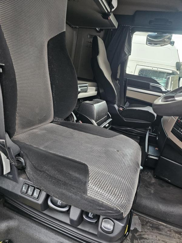 Man tgx Man tgx - Nyergesvontató: 5 kép. Man tgx Man tgx - Nyergesvontató: 5 kép.