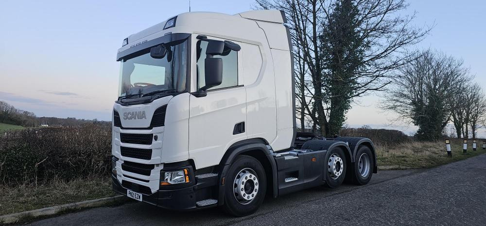 Nyergesvontató Scania R450: 12 kép.